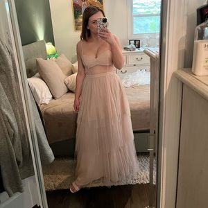 Fame and Partners Tiered Gown